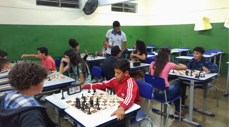 Santos abre 30 vagas para aulas de xadrez no Rebouças